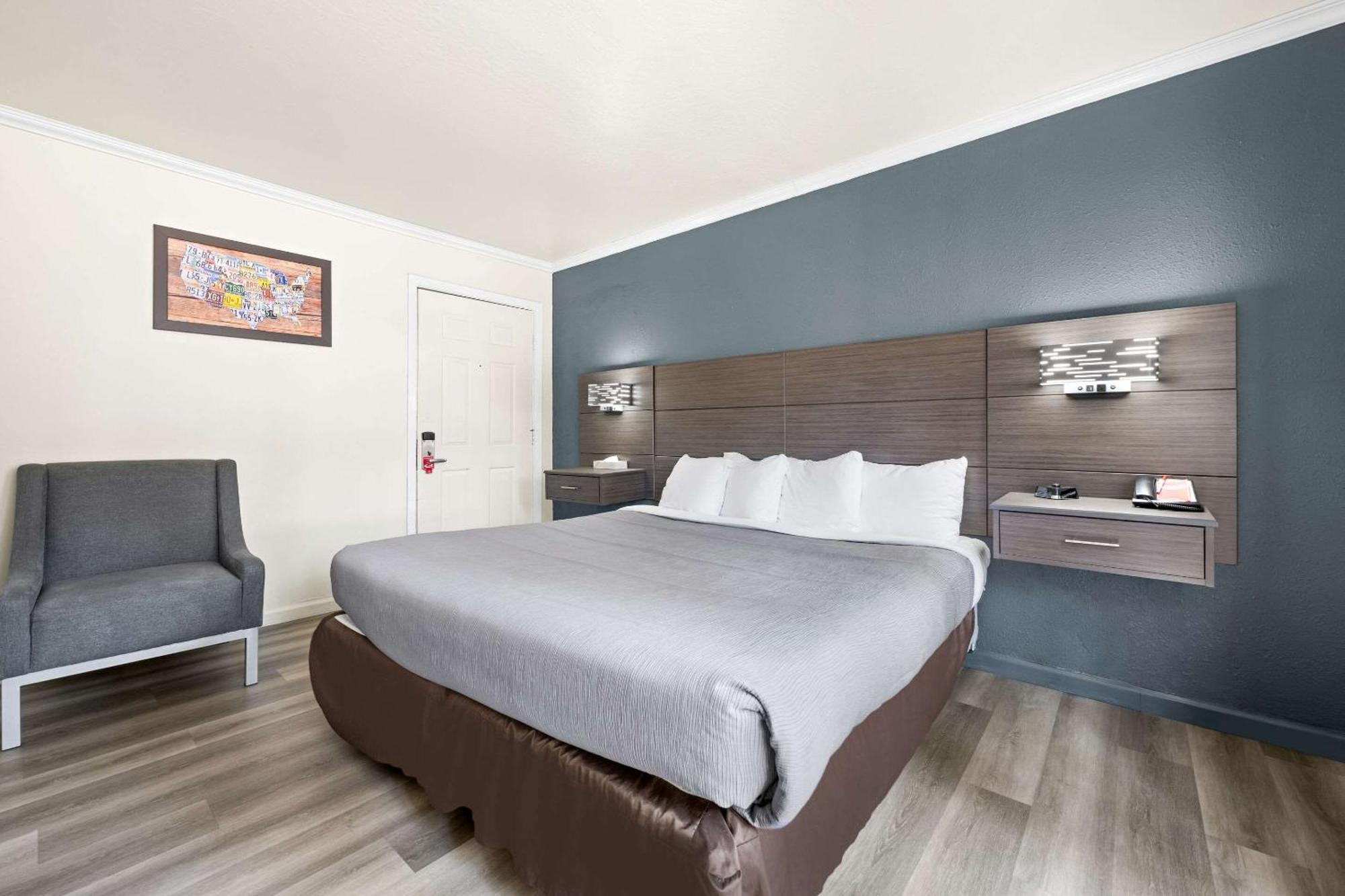 Econo Lodge Inn & Suites Heavenly Village Area South Lake Tahoe Exterior foto